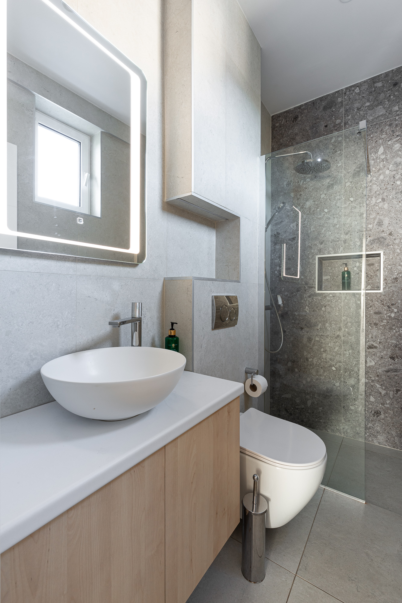 Image of Hotel - 10 Bedrooms - 2 Bathrooms for Sale in Budva-Budva-Montenegro, Image 31